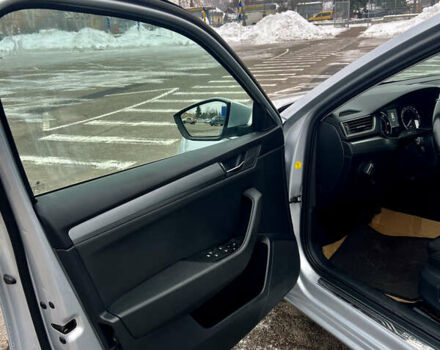 Серый Шкода Суперб, объемом двигателя 1.97 л и пробегом 265 тыс. км за 16000 $, фото 36 на Automoto.ua