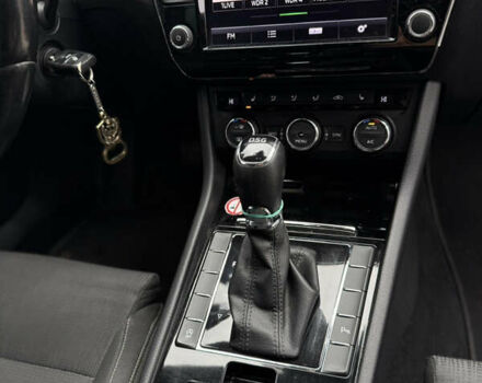 Серый Шкода Суперб, объемом двигателя 1.97 л и пробегом 361 тыс. км за 14600 $, фото 10 на Automoto.ua