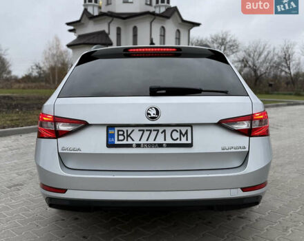 Серый Шкода Суперб, объемом двигателя 1.97 л и пробегом 361 тыс. км за 14600 $, фото 8 на Automoto.ua