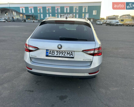 Серый Шкода Суперб, объемом двигателя 1.97 л и пробегом 257 тыс. км за 17000 $, фото 2 на Automoto.ua