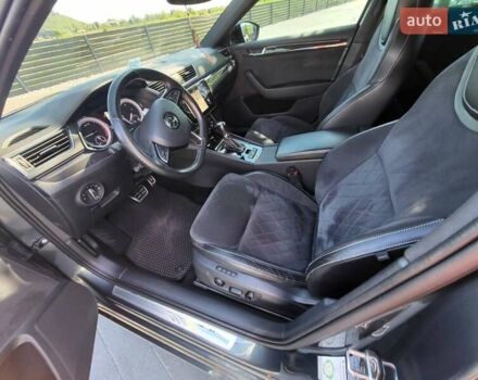 Серый Шкода Суперб, объемом двигателя 1.97 л и пробегом 237 тыс. км за 21000 $, фото 2 на Automoto.ua