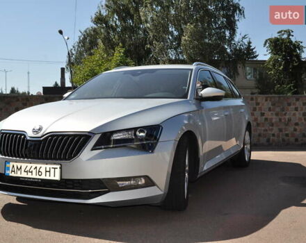 Серый Шкода Суперб, объемом двигателя 1.97 л и пробегом 265 тыс. км за 16000 $, фото 3 на Automoto.ua