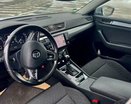 Серый Шкода Суперб, объемом двигателя 1.97 л и пробегом 265 тыс. км за 16000 $, фото 38 на Automoto.ua