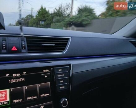 Серый Шкода Суперб, объемом двигателя 1.97 л и пробегом 283 тыс. км за 16000 $, фото 10 на Automoto.ua