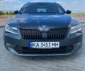 Серый Шкода Суперб, объемом двигателя 1.97 л и пробегом 215 тыс. км за 18000 $, фото 1 на Automoto.ua