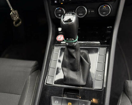 Серый Шкода Суперб, объемом двигателя 1.97 л и пробегом 361 тыс. км за 14600 $, фото 12 на Automoto.ua