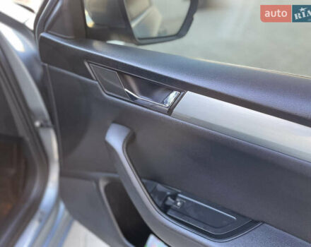 Серый Шкода Суперб, объемом двигателя 1.97 л и пробегом 256 тыс. км за 15999 $, фото 21 на Automoto.ua