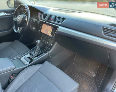 Серый Шкода Суперб, объемом двигателя 1.97 л и пробегом 256 тыс. км за 15999 $, фото 20 на Automoto.ua