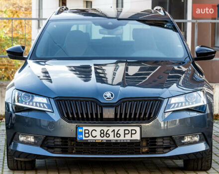 Серый Шкода Суперб, объемом двигателя 1.97 л и пробегом 189 тыс. км за 25800 $, фото 2 на Automoto.ua