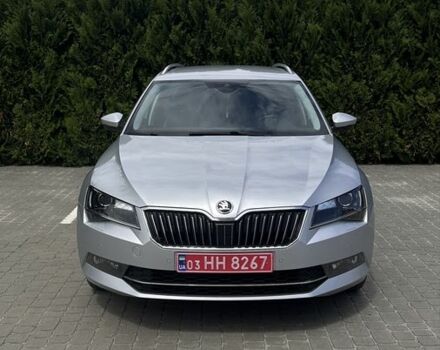 Сірий Шкода Суперб, об'ємом двигуна 2 л та пробігом 200 тис. км за 20000 $, фото 1 на Automoto.ua