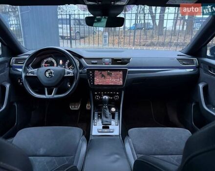 Сірий Шкода Суперб, об'ємом двигуна 1.97 л та пробігом 180 тис. км за 23999 $, фото 25 на Automoto.ua