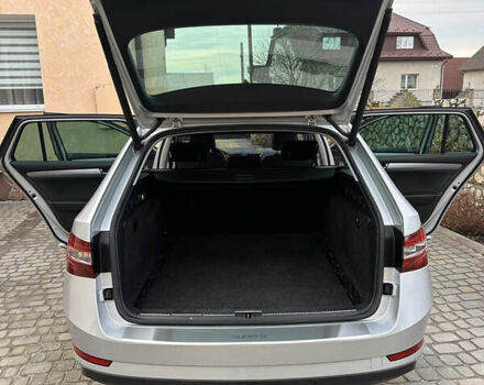 Серый Шкода Суперб, объемом двигателя 1.97 л и пробегом 210 тыс. км за 20300 $, фото 60 на Automoto.ua