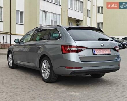 Серый Шкода Суперб, объемом двигателя 1.97 л и пробегом 202 тыс. км за 18300 $, фото 1 на Automoto.ua