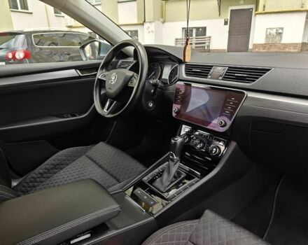 Серый Шкода Суперб, объемом двигателя 2 л и пробегом 207 тыс. км за 17999 $, фото 13 на Automoto.ua