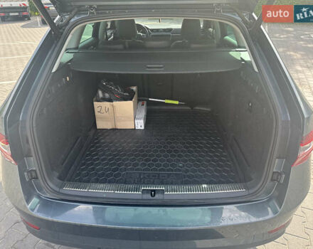 Серый Шкода Суперб, объемом двигателя 1.97 л и пробегом 373 тыс. км за 17999 $, фото 9 на Automoto.ua