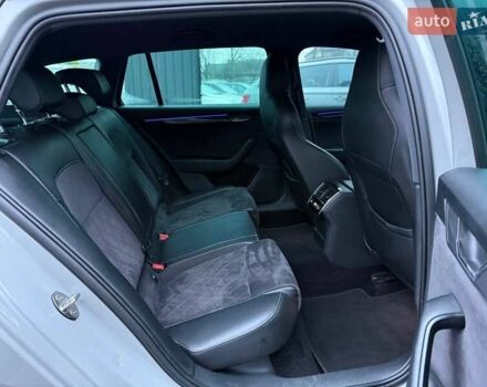 Сірий Шкода Суперб, об'ємом двигуна 1.97 л та пробігом 180 тис. км за 23999 $, фото 20 на Automoto.ua