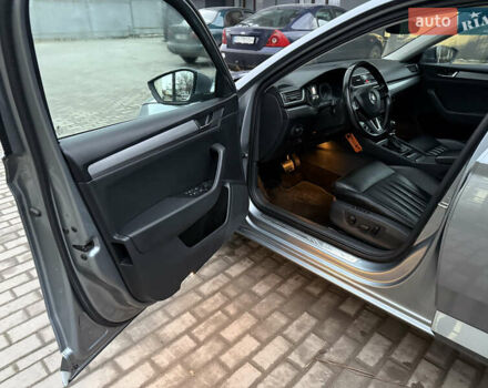 Серый Шкода Суперб, объемом двигателя 2 л и пробегом 237 тыс. км за 19000 $, фото 35 на Automoto.ua