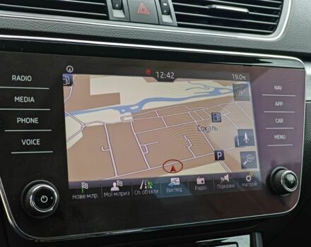 Серый Шкода Суперб, объемом двигателя 2 л и пробегом 207 тыс. км за 17999 $, фото 10 на Automoto.ua