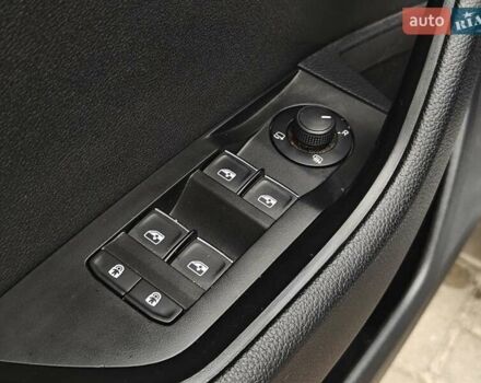 Серый Шкода Суперб, объемом двигателя 1.97 л и пробегом 202 тыс. км за 18300 $, фото 24 на Automoto.ua