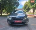 Сірий Шкода Суперб, об'ємом двигуна 1.97 л та пробігом 195 тис. км за 20000 $, фото 1 на Automoto.ua