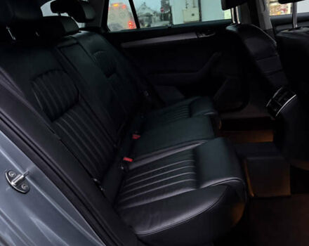 Серый Шкода Суперб, объемом двигателя 2 л и пробегом 237 тыс. км за 19000 $, фото 48 на Automoto.ua