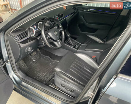 Серый Шкода Суперб, объемом двигателя 1.97 л и пробегом 373 тыс. км за 17999 $, фото 40 на Automoto.ua