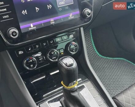 Серый Шкода Суперб, объемом двигателя 2 л и пробегом 187 тыс. км за 17900 $, фото 16 на Automoto.ua