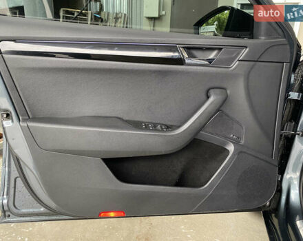 Серый Шкода Суперб, объемом двигателя 1.97 л и пробегом 373 тыс. км за 17999 $, фото 39 на Automoto.ua