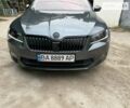 Серый Шкода Суперб, объемом двигателя 1.97 л и пробегом 220 тыс. км за 19100 $, фото 3 на Automoto.ua