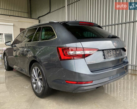 Серый Шкода Суперб, объемом двигателя 1.97 л и пробегом 373 тыс. км за 17999 $, фото 15 на Automoto.ua