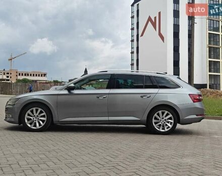 Серый Шкода Суперб, объемом двигателя 1.97 л и пробегом 202 тыс. км за 18300 $, фото 2 на Automoto.ua