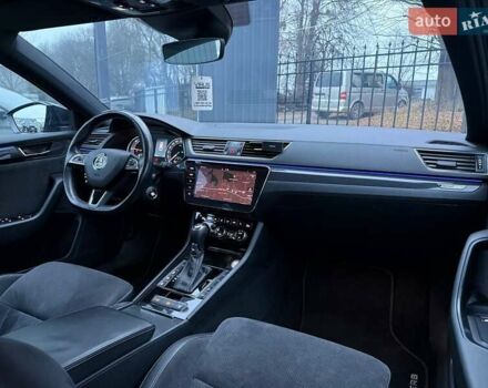 Сірий Шкода Суперб, об'ємом двигуна 1.97 л та пробігом 180 тис. км за 23999 $, фото 26 на Automoto.ua