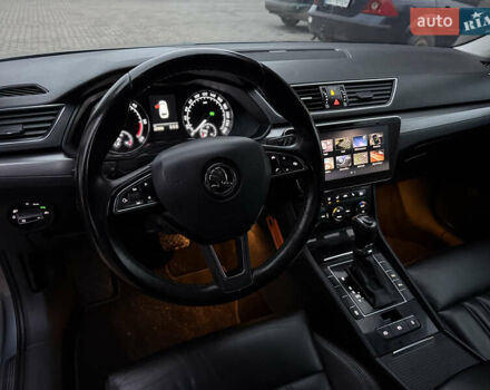 Серый Шкода Суперб, объемом двигателя 2 л и пробегом 237 тыс. км за 19000 $, фото 25 на Automoto.ua