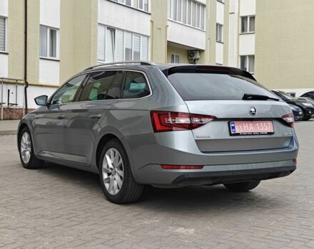 Серый Шкода Суперб, объемом двигателя 2 л и пробегом 207 тыс. км за 17999 $, фото 3 на Automoto.ua