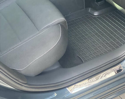 Сірий Шкода Суперб, об'ємом двигуна 1.97 л та пробігом 173 тис. км за 18999 $, фото 9 на Automoto.ua