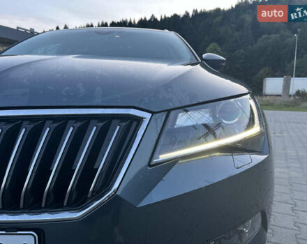 Шкода Суперб 2018 в Львове на Automoto.ua Серый Шкода Суперб, объемом двигателя 2 л и пробегом 266 тыс. км за 18900 $, фото 5 на Automoto.ua
