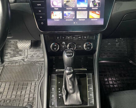 Серый Шкода Суперб, объемом двигателя 1.97 л и пробегом 373 тыс. км за 17999 $, фото 30 на Automoto.ua