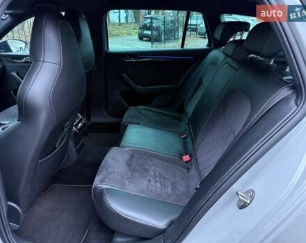 Сірий Шкода Суперб, об'ємом двигуна 1.97 л та пробігом 180 тис. км за 23999 $, фото 19 на Automoto.ua