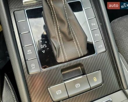 Сірий Шкода Суперб, об'ємом двигуна 2 л та пробігом 224 тис. км за 25999 $, фото 60 на Automoto.ua