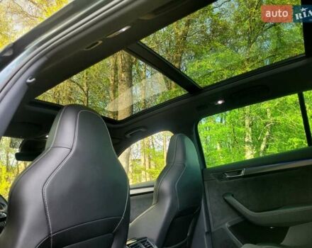 Сірий Шкода Суперб, об'ємом двигуна 2 л та пробігом 224 тис. км за 25999 $, фото 30 на Automoto.ua