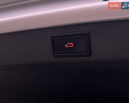 Серый Шкода Суперб, объемом двигателя 2 л и пробегом 302 тыс. км за 20200 $, фото 37 на Automoto.ua