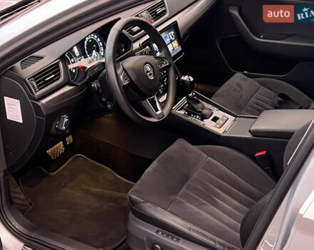 Серый Шкода Суперб, объемом двигателя 2 л и пробегом 302 тыс. км за 20200 $, фото 15 на Automoto.ua