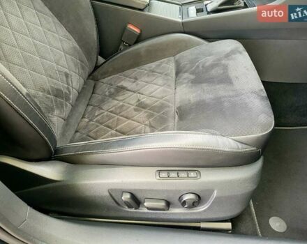 Сірий Шкода Суперб, об'ємом двигуна 2 л та пробігом 224 тис. км за 25999 $, фото 25 на Automoto.ua