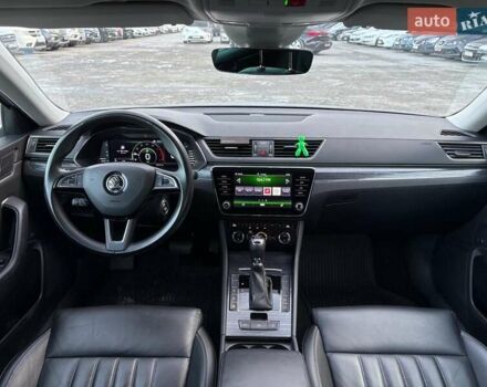 Серый Шкода Суперб, объемом двигателя 2 л и пробегом 128 тыс. км за 28390 $, фото 43 на Automoto.ua