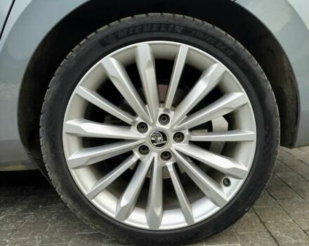 Сірий Шкода Суперб, об'ємом двигуна 2 л та пробігом 241 тис. км за 21700 $, фото 11 на Automoto.ua