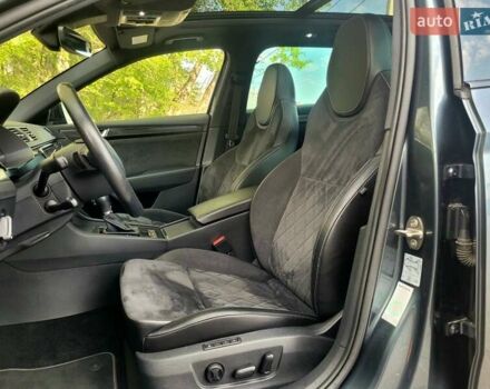 Сірий Шкода Суперб, об'ємом двигуна 2 л та пробігом 224 тис. км за 25999 $, фото 22 на Automoto.ua