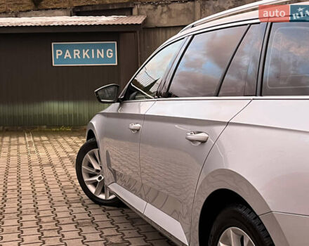 Серый Шкода Суперб, объемом двигателя 2 л и пробегом 302 тыс. км за 20200 $, фото 10 на Automoto.ua