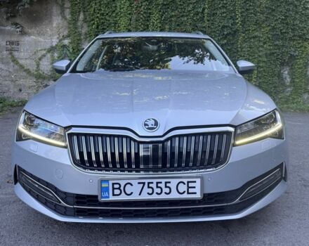 Сірий Шкода Суперб, об'ємом двигуна 2 л та пробігом 125 тис. км за 29900 $, фото 4 на Automoto.ua