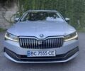 Сірий Шкода Суперб, об'ємом двигуна 2 л та пробігом 125 тис. км за 29900 $, фото 4 на Automoto.ua