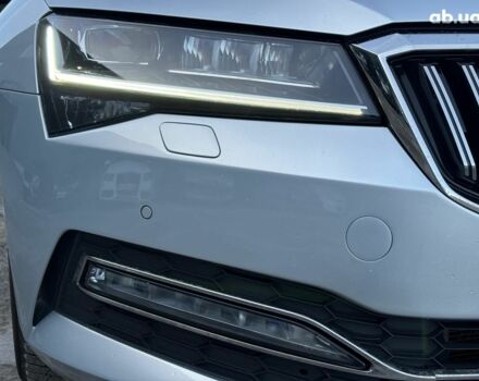 Серый Шкода Суперб, объемом двигателя 2 л и пробегом 128 тыс. км за 28390 $, фото 4 на Automoto.ua